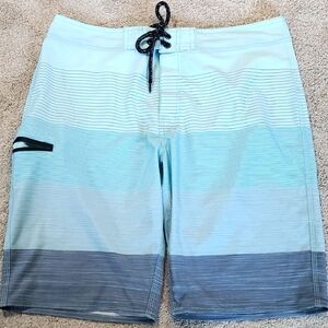 Distortion Mens Green And Gray Swim/ Board Shorts. Size Large